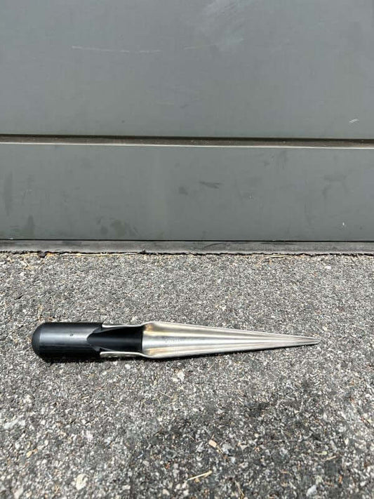 FID SPLICING 305mm SS on pavement, showcasing stainless steel blade and nylon handle for rope splicing.