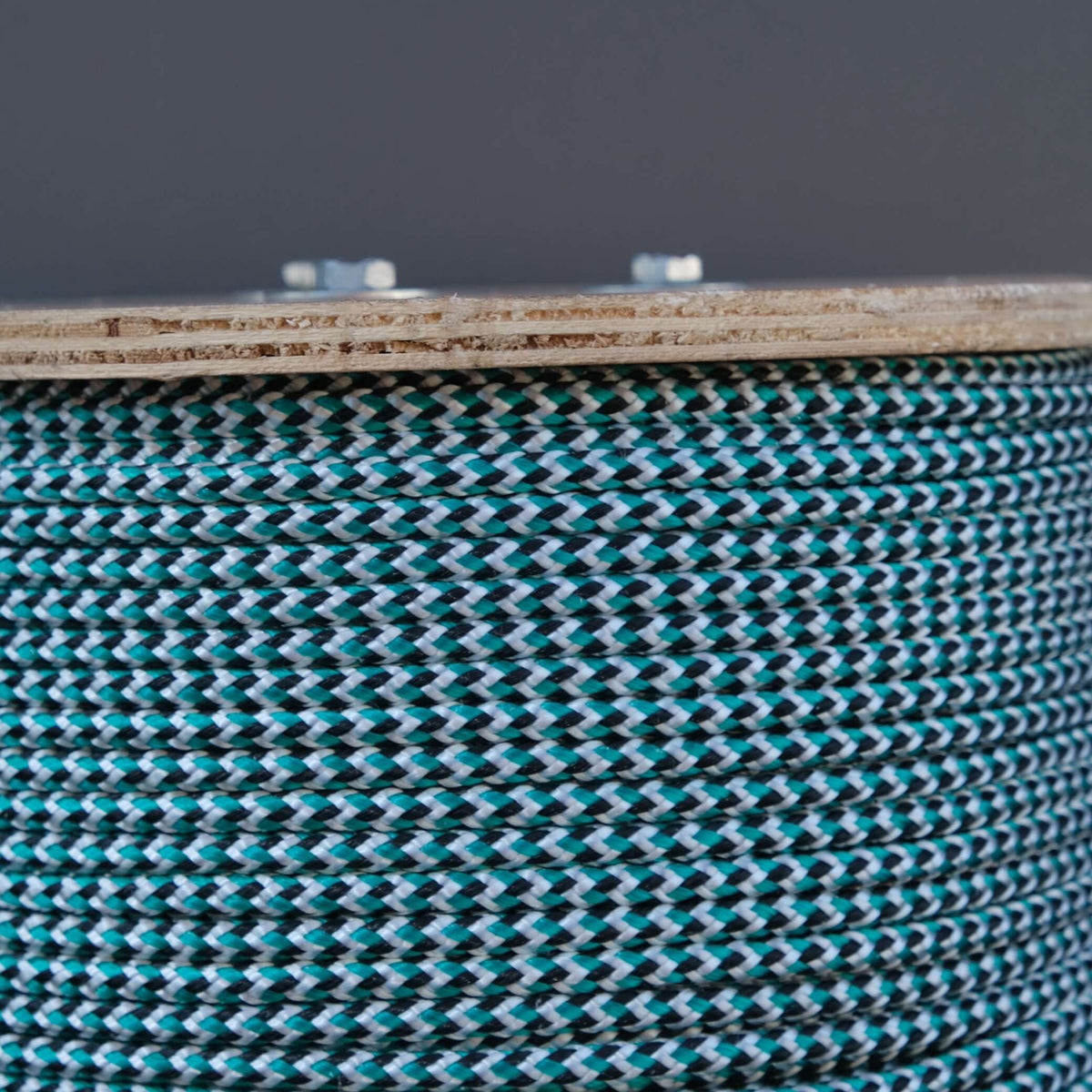 ROPE BR LEADCORE 5MMX200M 70G - 5mm braided lead core rope displayed on a reel.