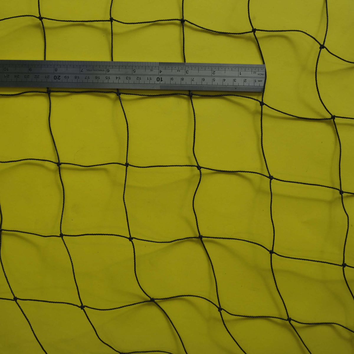 BIRD NET 15P 6" 15M X M2 showing detailed view of durable knotted mesh construction.