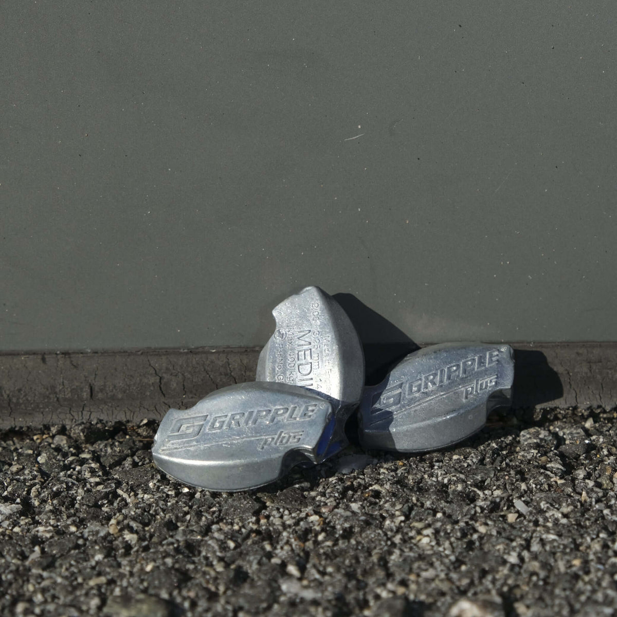 Gripple Wire Joiner Medium components on a surface, ideal for joining and tightening wire.