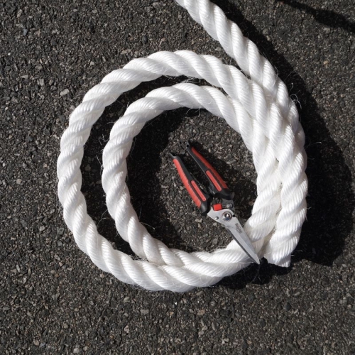 ROPE PE SILVER 32MM X M